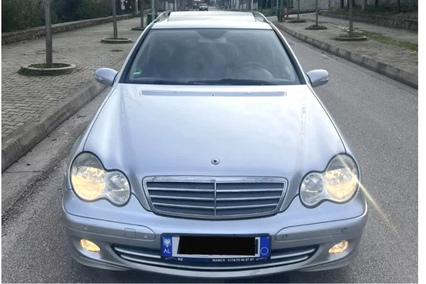 Auto in Vendita a Tirana - 4,000 Euro