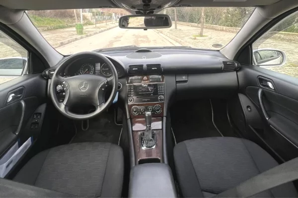 Auto in Vendita a Tirana - 4,000 Euro