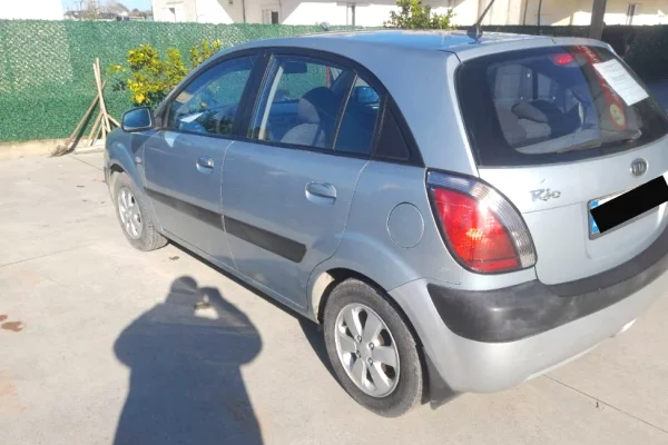Auto in Vendita a Tirana - 2,500 Euro