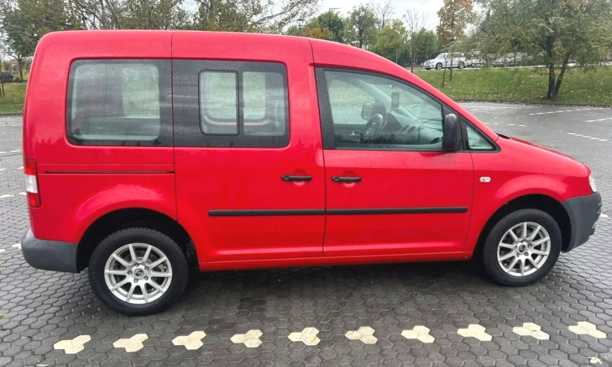 Auto in Vendita a Tirana, Volkswagen, 2009 Diesel,Kambio Automatik Pagamento 4,800  Euro.