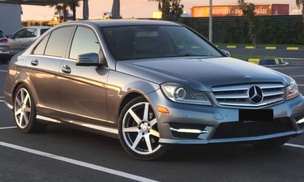 Auto in Vendita a Tirana, Mercedes-Benz, 2012 gasoline-gas,Kambio Automatik Pagamento 8,500  Euro.