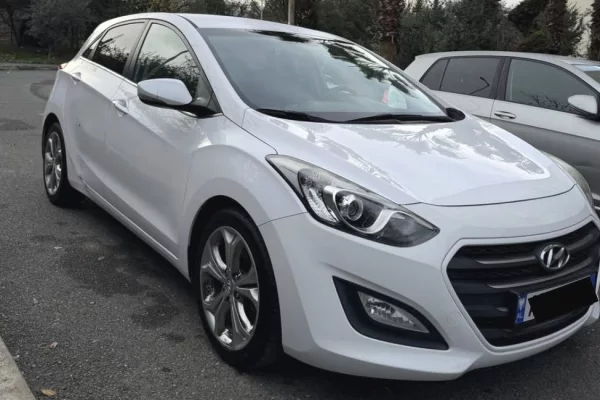 Auto in Vendita a Tirana - 8,300 Euro