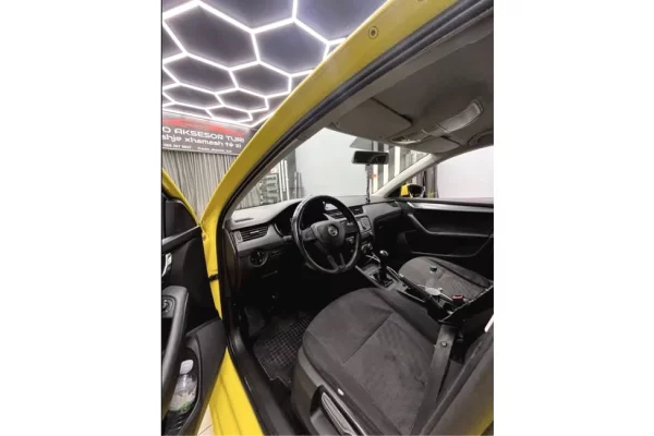 Auto in Vendita a Tirana - 4,600 Euro