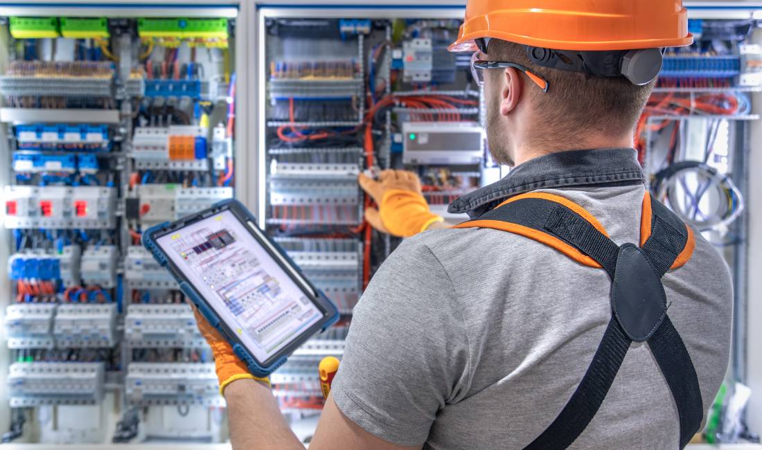 Kerkohet vend pune part-time inxhinier elektrik