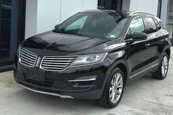 Auto in Vendita a Tirana - 14,500 Euro