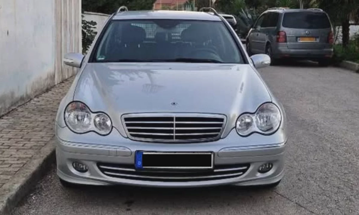Auto in Vendita a Tirana, Mercedes-Benz, 2006 Diesel,Kambio Automatik Pagamento 4,000  Euro.