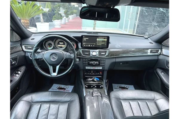 Auto in Vendita a Fier - 11,000 Euro