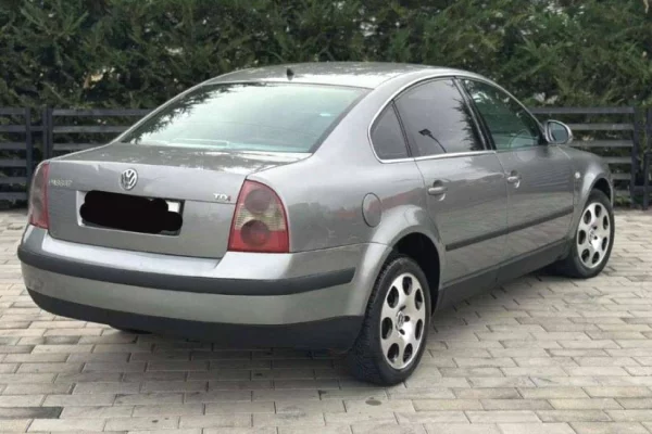 Makina ne shitje ne Prishtine - 3,900 Euro