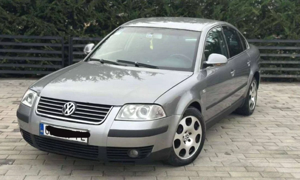 Makina ne shitje ne Prishtine, Volkswagen, 2002 Diesel,Kambio Automatik Pagesa 3,900  Euro.