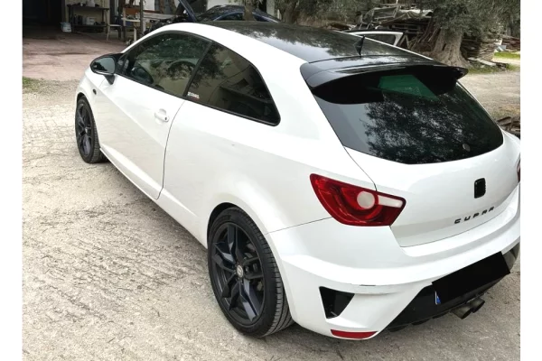 Auto in Vendita a Tirana - 13,500 Euro