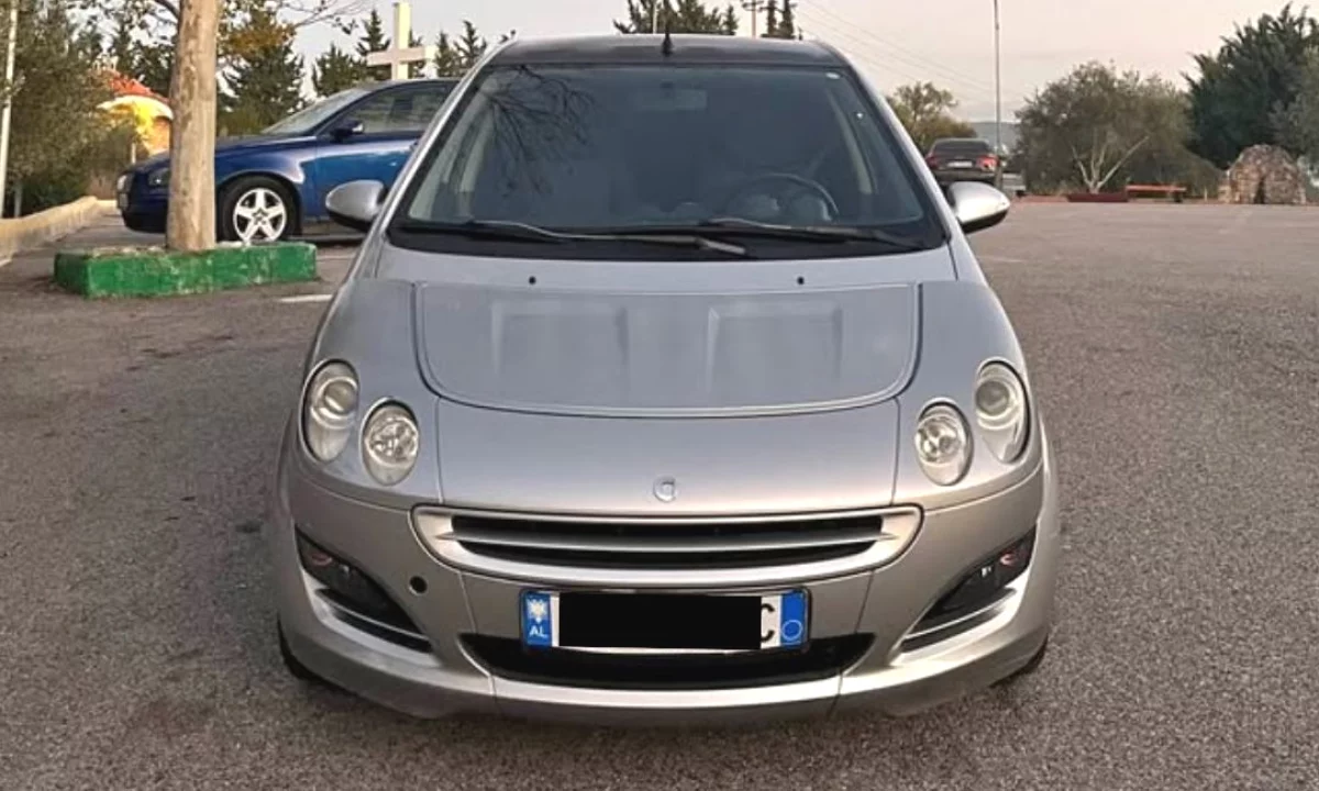 Auto in Vendita a Tirana, Smart, 2006 Benzine,Kambio Automatik Pagamento 3,200  Euro.