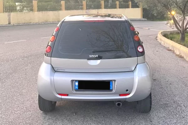 Makina ne shitje ne Tirane - 3,200 Euro