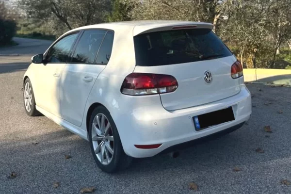 Auto in Vendita a Tirana - 5,300 Euro