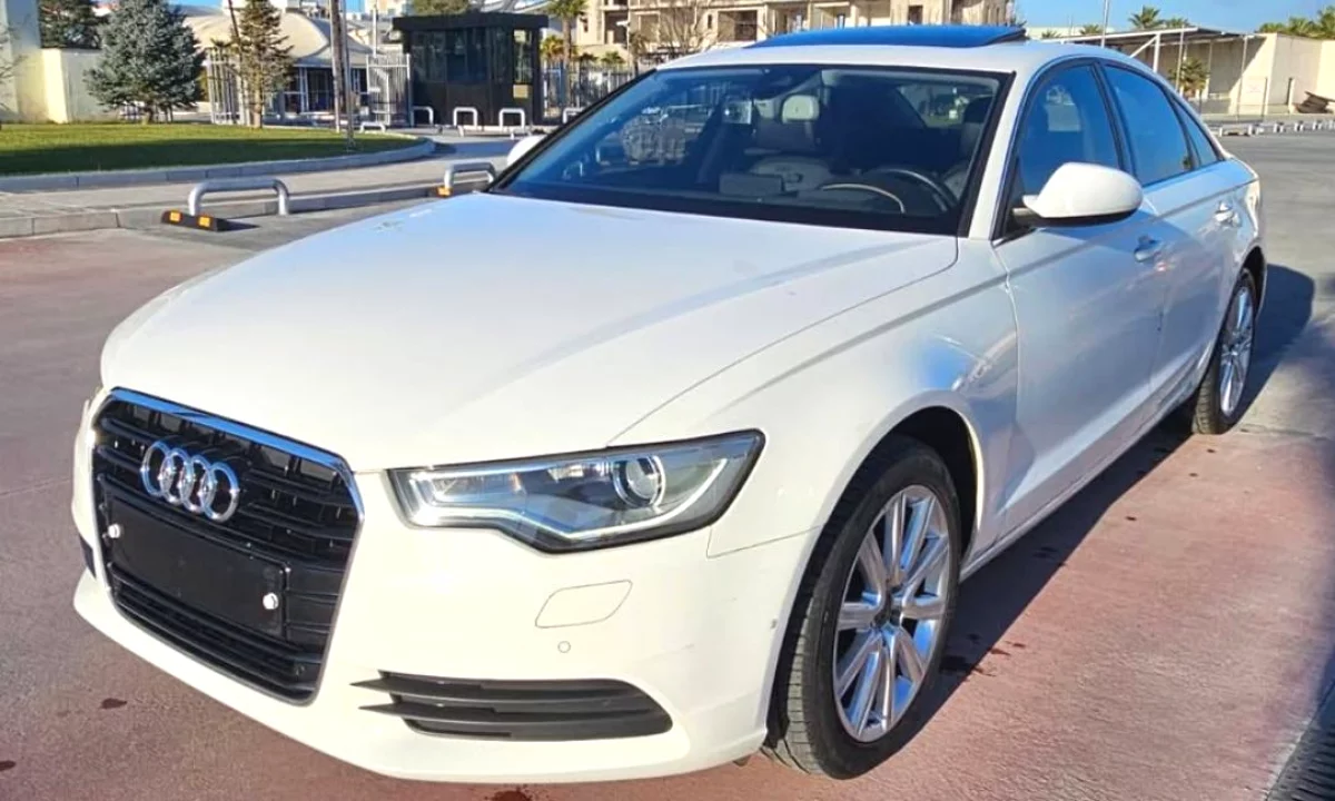 Auto in Vendita a Tirana, Audi, 2012 Diesel,Kambio Automatik Pagamento 8,500  Euro.