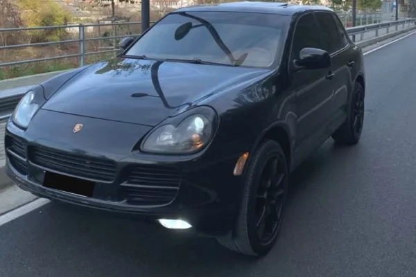 Makina ne shitje ne Berat - 6,200 Euro