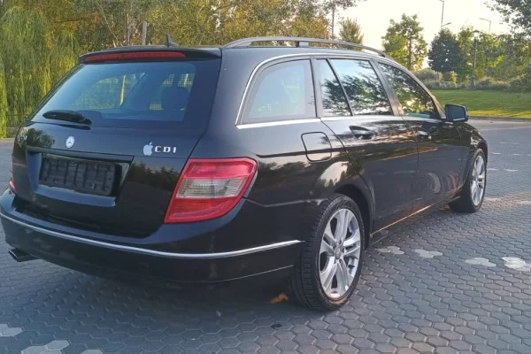 Auto in Vendita a Tirana - 5,800 Euro