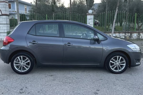 Auto in Vendita a Tirana - 4,600 Euro