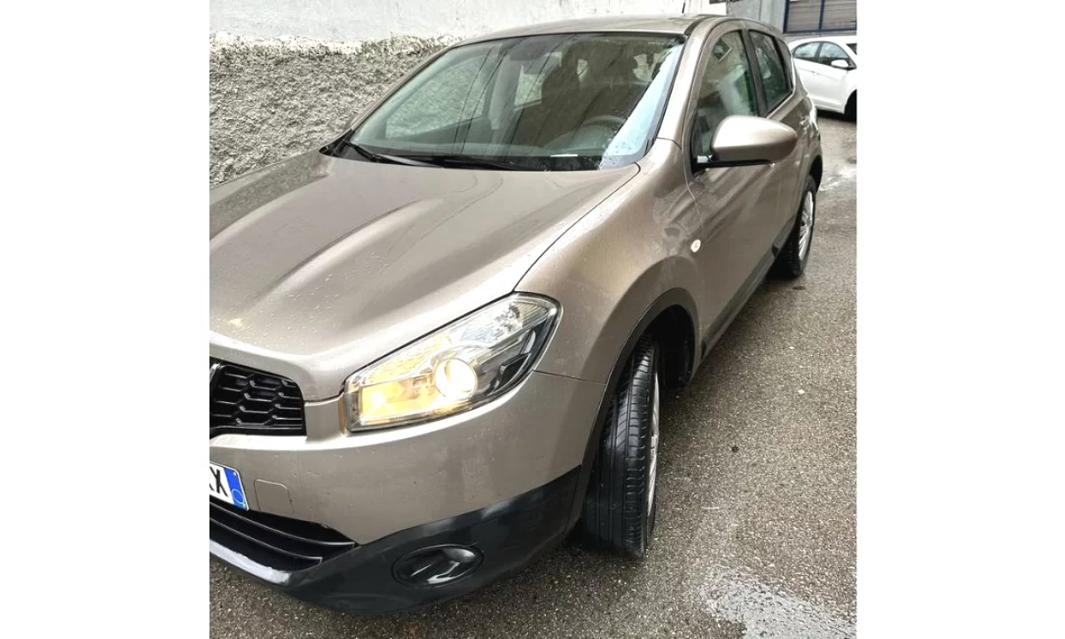 Auto in Vendita a Tirana, Nissan, 2010 Diesel,Kambio Manual Pagamento 4,700  Euro.