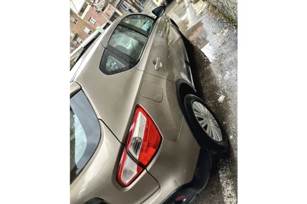 Auto in Vendita a Tirana - 4,700 Euro