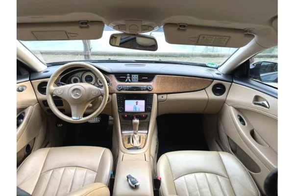 Auto in Vendita a Tirana - 8,200 Euro