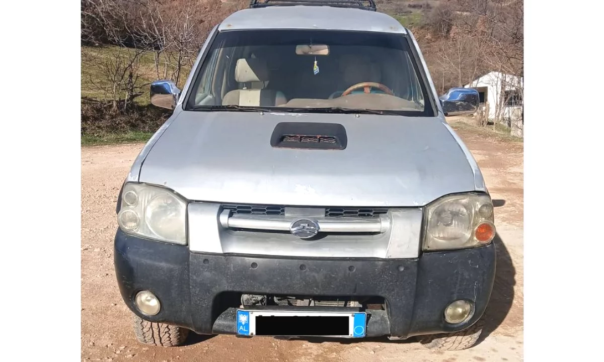 Auto in Vendita a Tirana, Tjeter, 2005 Diesel,Kambio Automatik Pagamento 3,700  Euro.