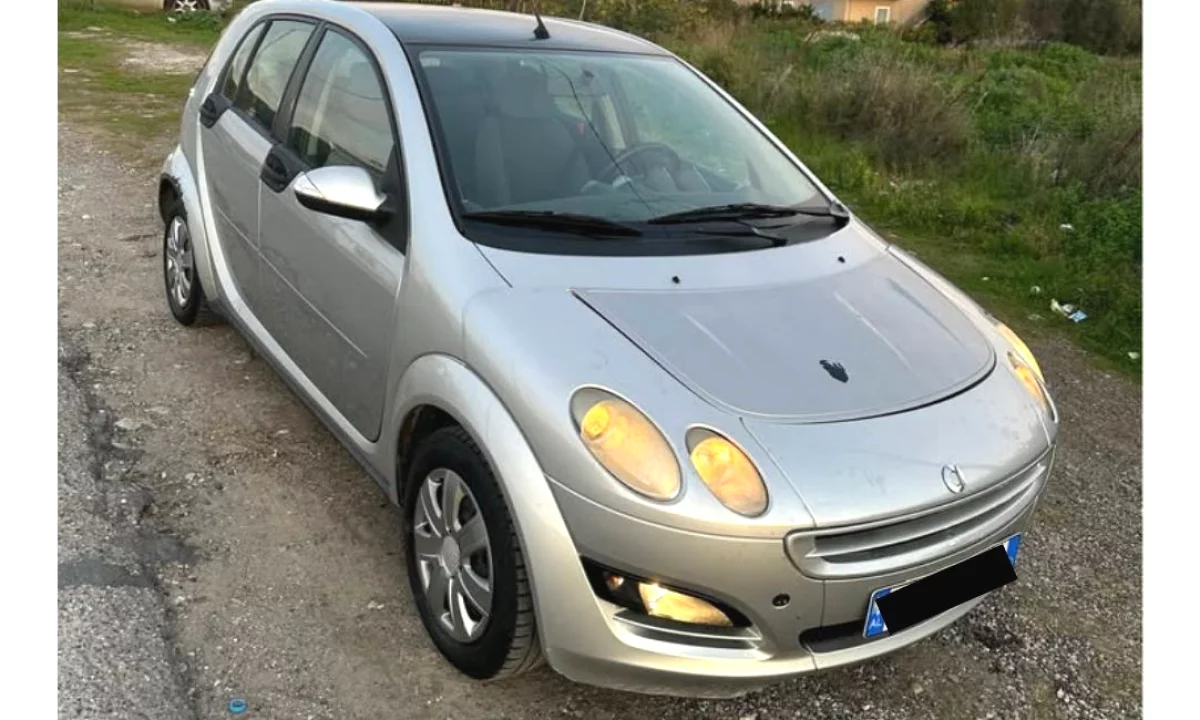 Auto in Vendita a Elbasan, Smart, 2006 gasoline-gas,Kambio Manual Pagamento 1,980  Euro.