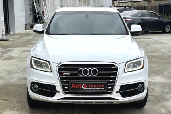 Makina ne shitje ne Tirane - 15,900 Euro