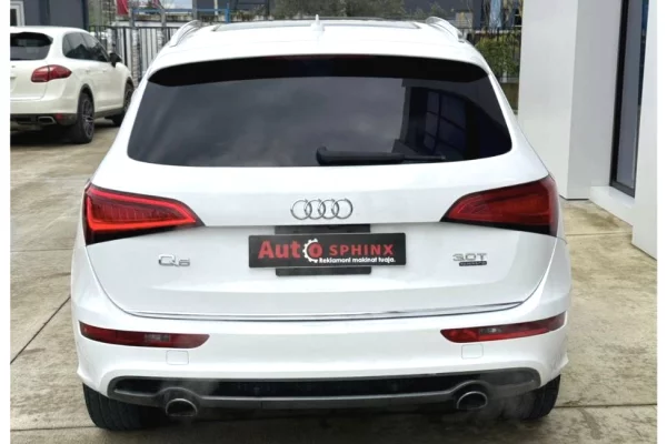 Auto in Vendita a Tirana - 15,900 Euro