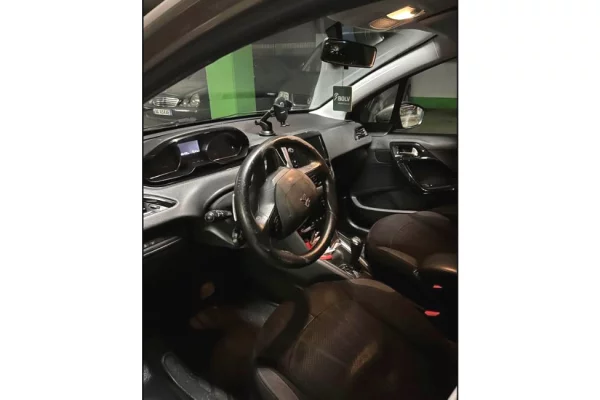 Makina ne shitje ne Tirane - 5,200 Euro