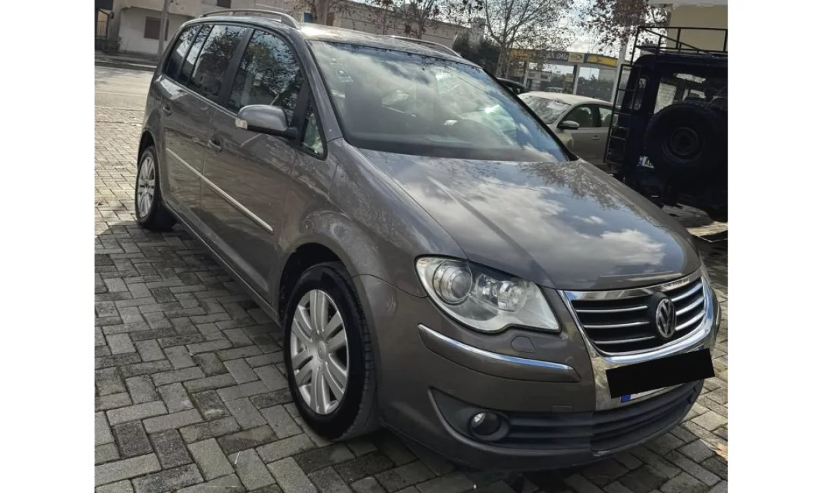Cars for sale in Tirana, Volkswagen, 2007 Diesel,Kambio Automatik Payment 5,300  Euro.