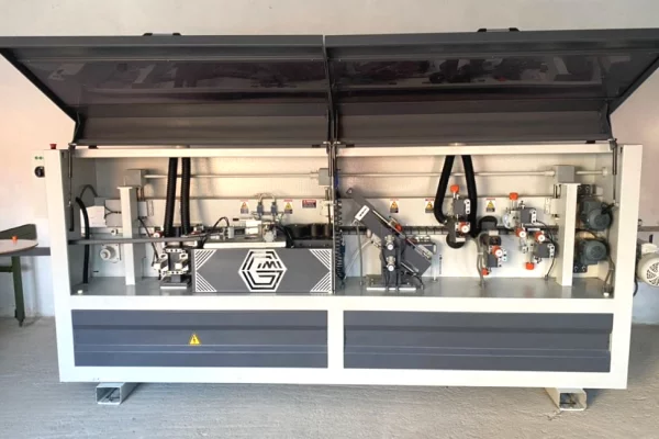 Strumenti di lavoro a Pristina - 8,700 Euro