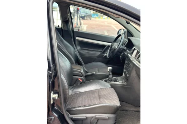 Auto in Vendita a Tirana - 1,700 Euro