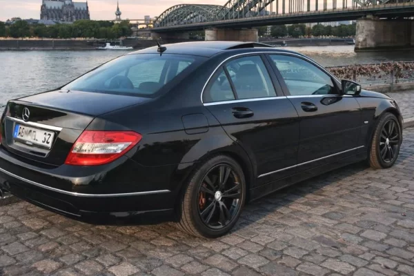 Makina ne shitje ne Tirane - 5,800 Euro