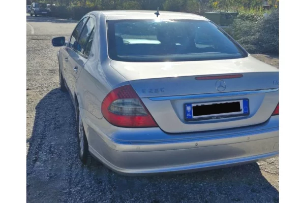 Auto in Vendita a Tirana - 5,500 Euro