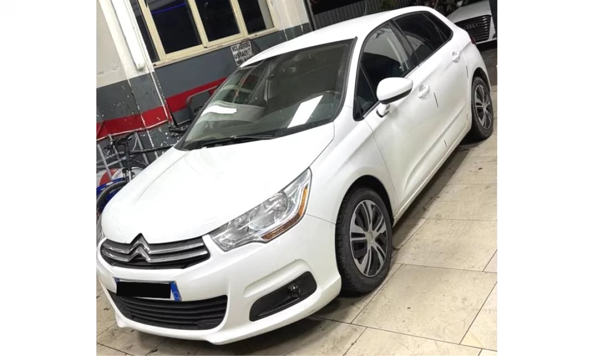 Auto in Vendita a Valona, Citroen, 2012 Diesel,Kambio Automatik Pagamento 5,500  Euro.