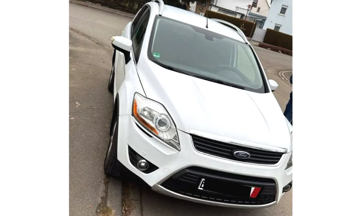 Auto in Vendita a Tirana, Ford, 2010 Diesel,Kambio Automatik Pagamento 7,900  Euro.