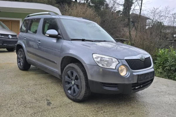 Auto in Vendita a Tirana - 5,300 Euro