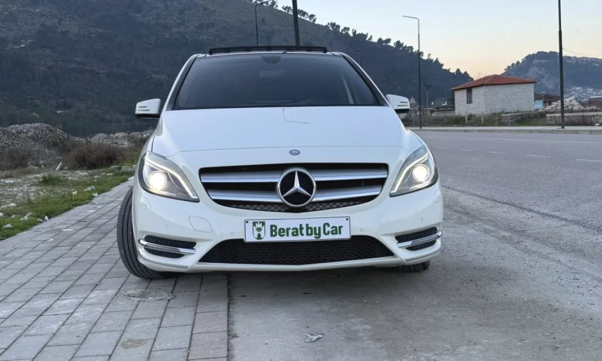 Auto in Vendita a Berat, Mercedes-Benz, 2013 Diesel,Kambio Automatik Pagamento 7,900  Euro.