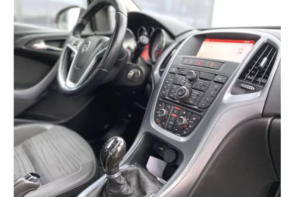 Auto in Vendita a Pristina - 6,900 Euro