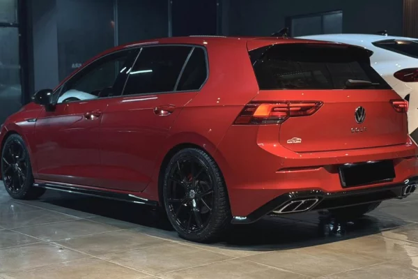 Makina ne shitje ne Prishtine - 19,800 Euro