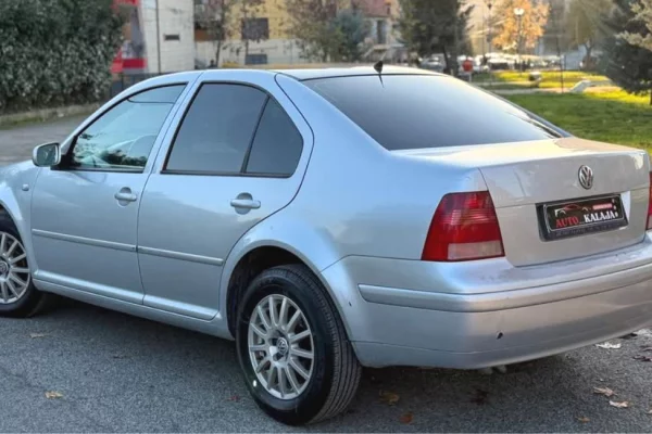 Auto in Vendita a Tirana - 1,900 Euro