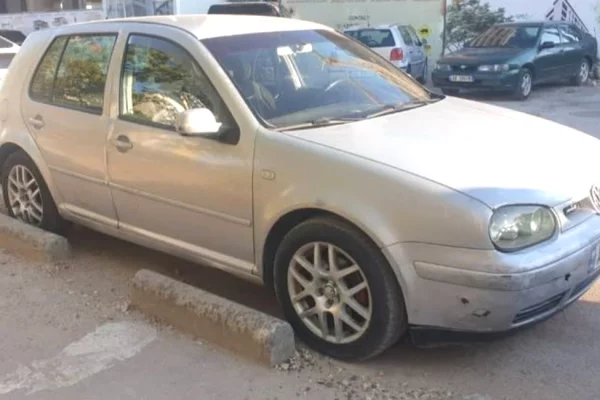 Auto in Vendita a Tirana - 1,400 Euro
