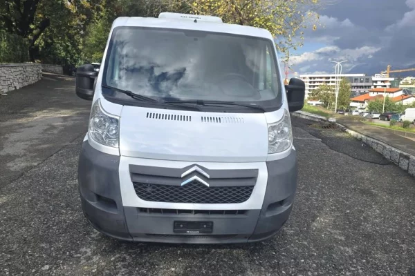 Auto in Vendita a Tirana - 7,900 Euro