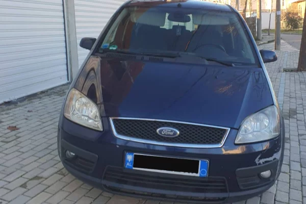 Auto in Vendita a Tirana - 1,800 Euro