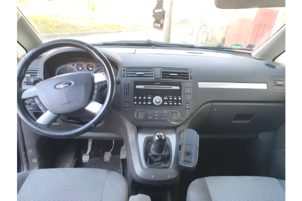 Auto in Vendita a Tirana - 1,800 Euro