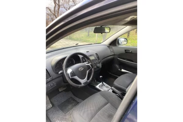 Cars for sale in Tirana - 4,300 Euro