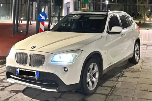 Auto in Vendita a Tirana - 8,300 Euro