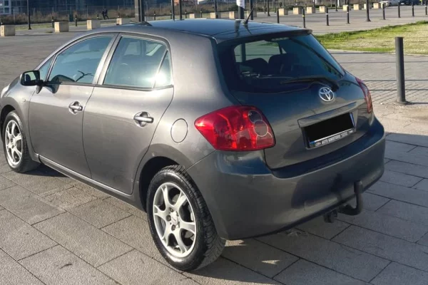 Auto in Vendita a Tirana - 4,300 Euro