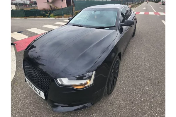 Makina ne shitje ne Tirane - 4,500 Euro