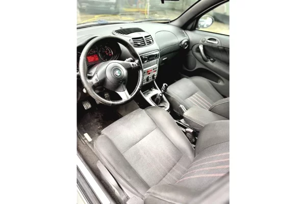 Auto in Vendita a Tirana - 2,500 Euro